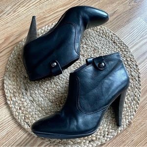 Coach Aliza Women’s Leather ankle boots.